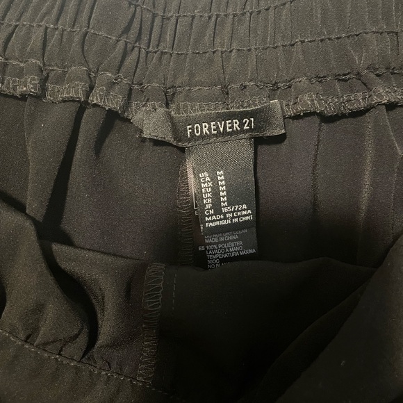 Black high waisted going out shorts - Picture 2 of 3